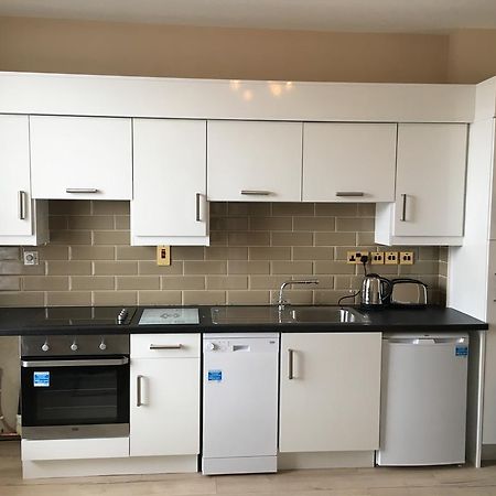 Blessings Studio Apartments 库特希尔 外观 照片